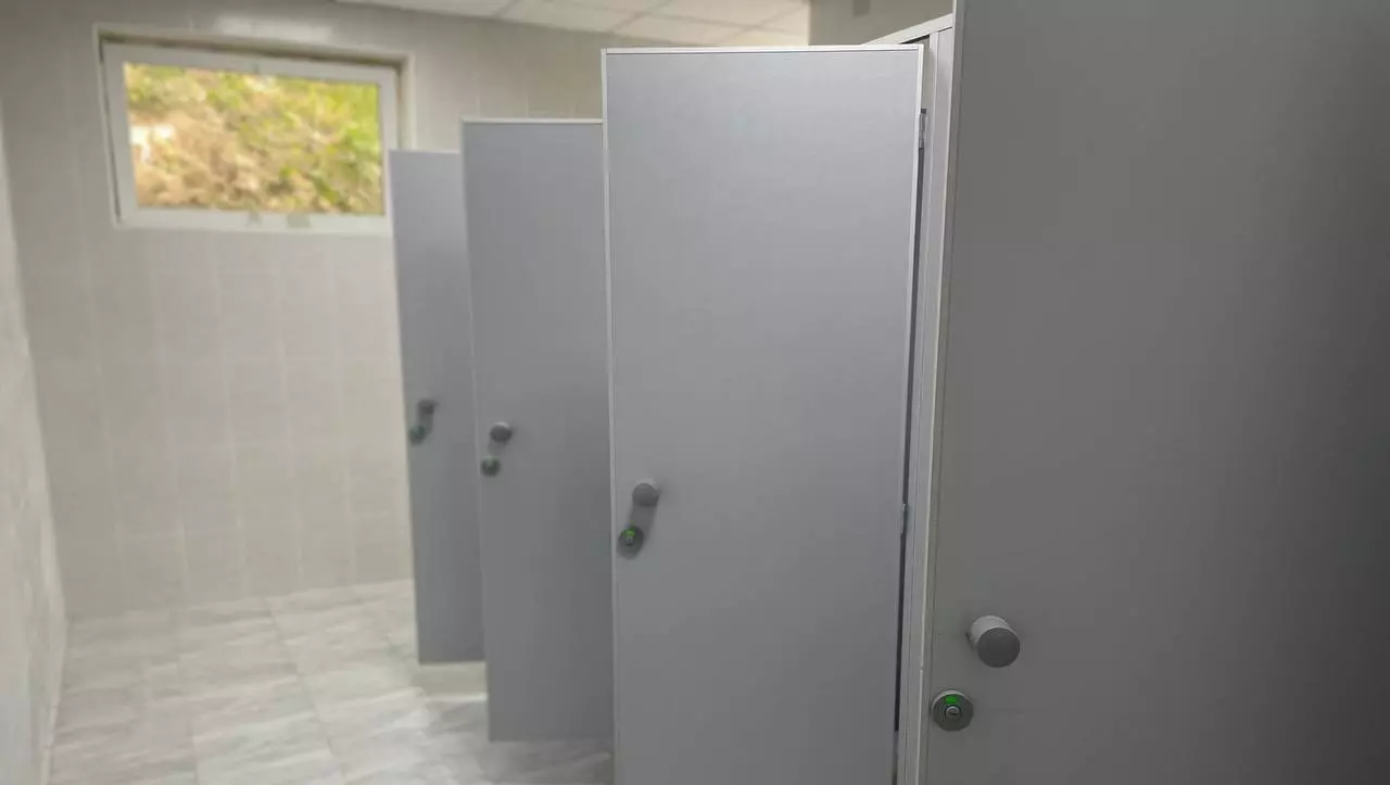 Власти Железноводска предложили жителям платить за посещение бесплатных туалетов
