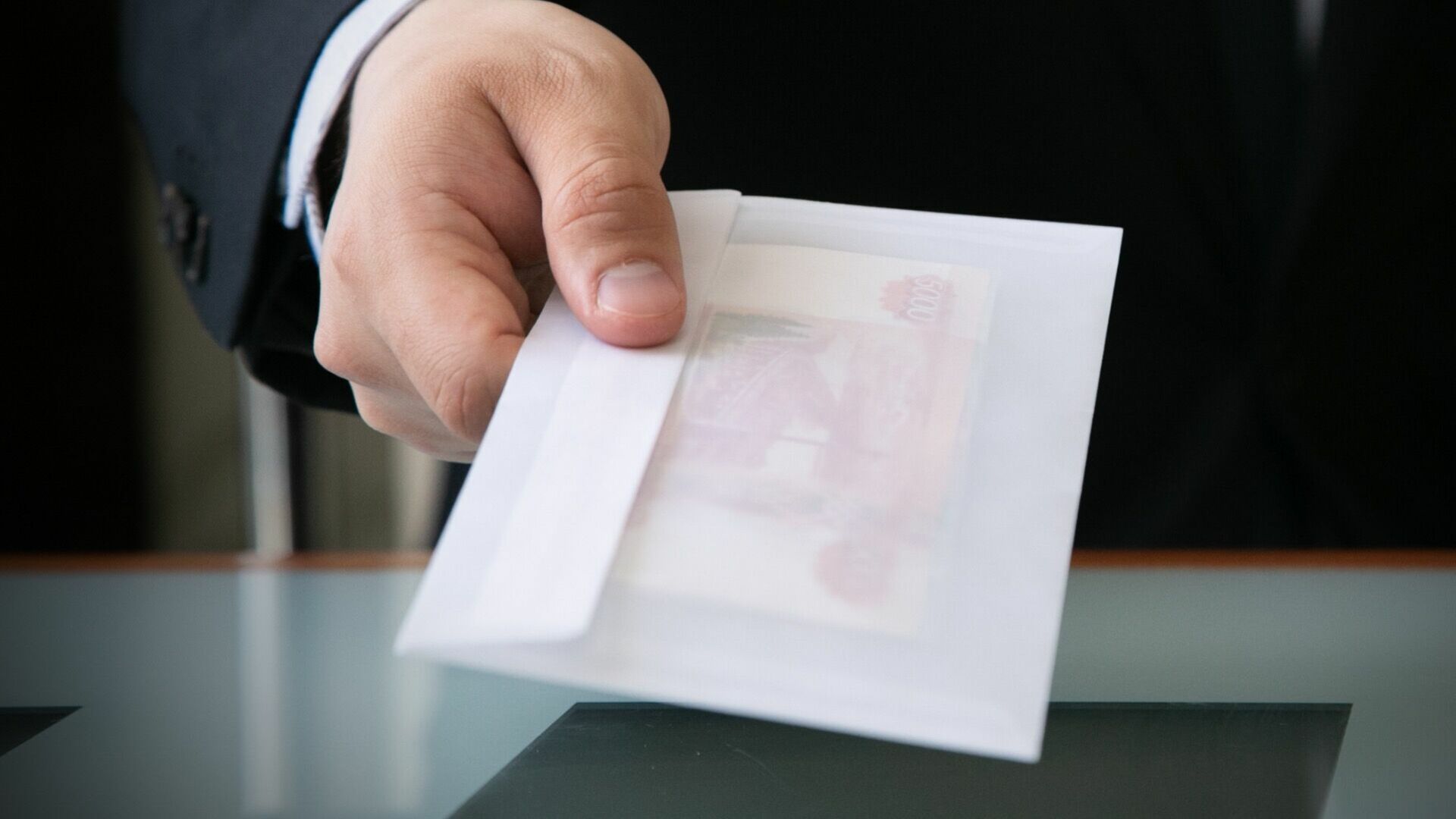 На зарплату в конверте согласны 43% ставропольцев
