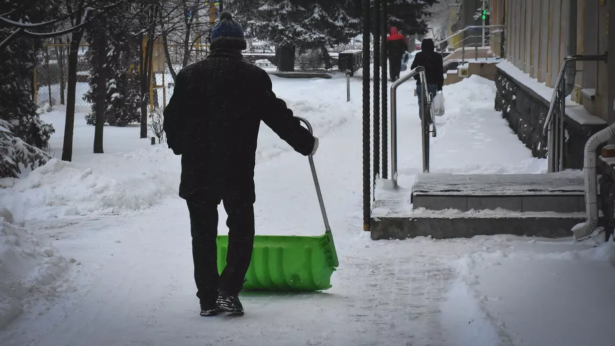 Ставропольцам рассказали, куда обращаться с жалобами на уборку снега и льда