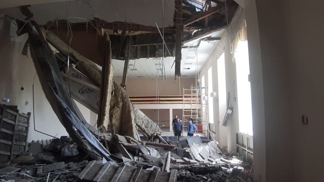 Обрушенный потолок в Доме культуры и режим ЧС в округах — итоги дня на Ставрополье