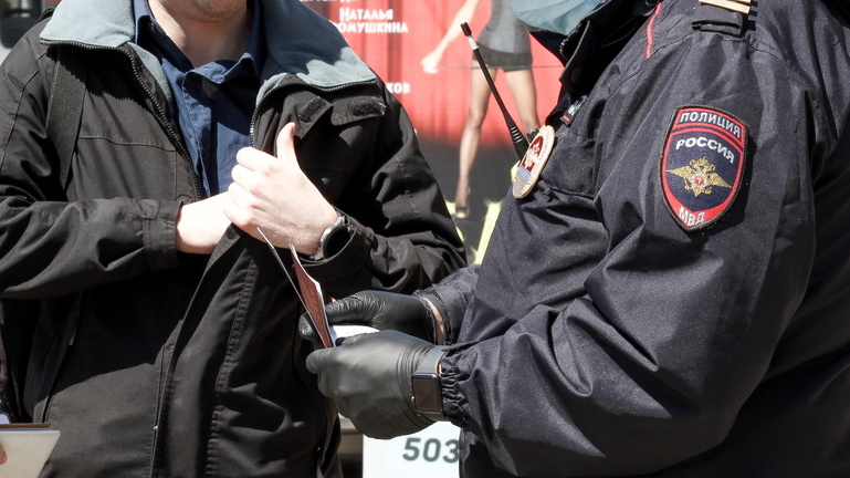 Сотрудник МВД на Ставрополье обещал за взятку закрыть дело о взятке