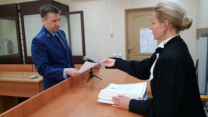 Сотрудников МВД и прокуратуры в Северной Осетии будут судить за крупную взятку
