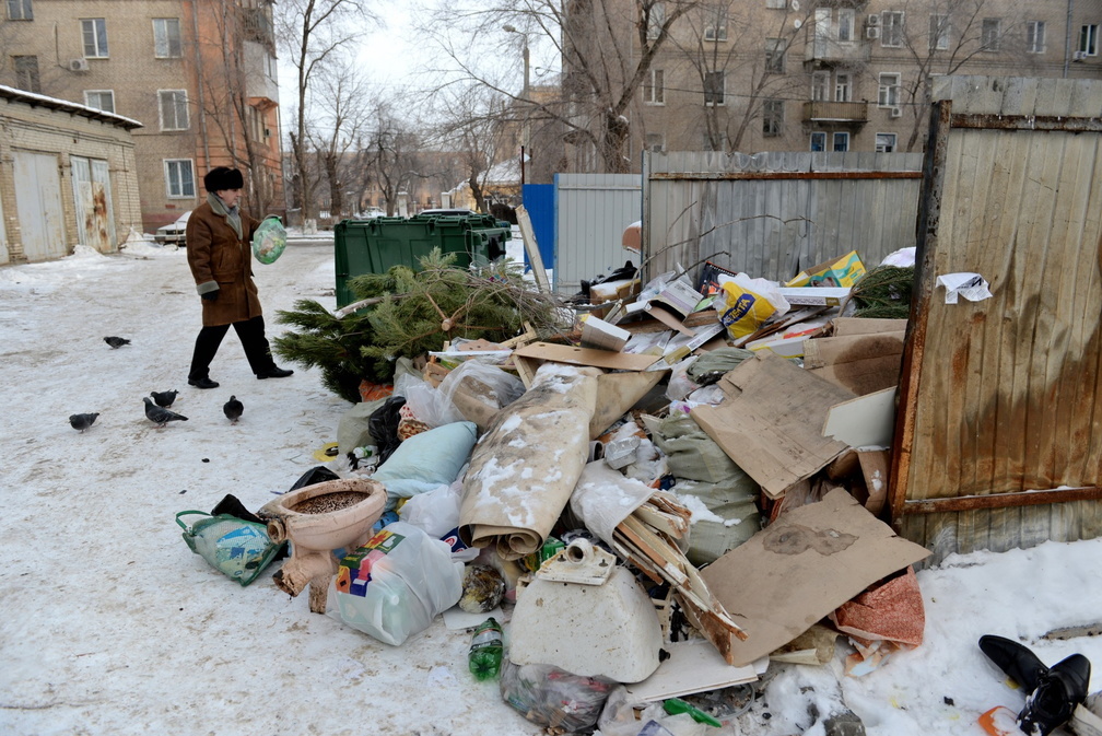Глава Железноводска призвал горожан оплачивать вывоз негабаритного мусора