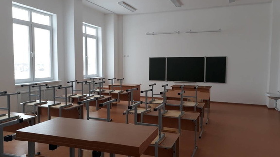 Глава Минпросвещения России прибрался в школе на Ставрополье после уроков