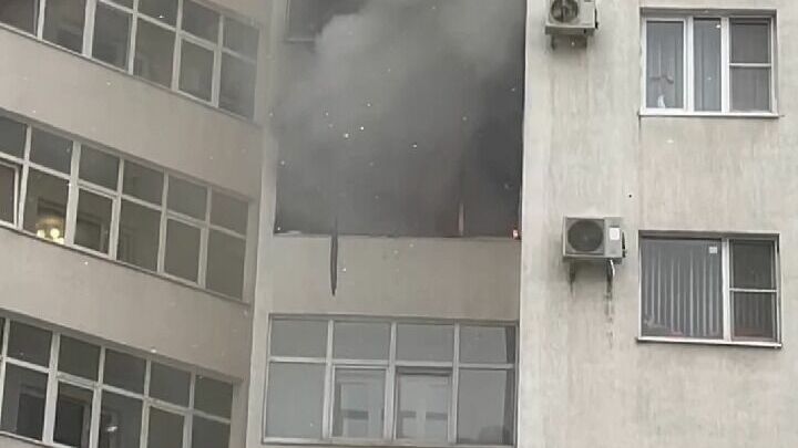 В Ставрополе на улице Космонавтов эвакуируют людей из-за пожара в многоэтажке