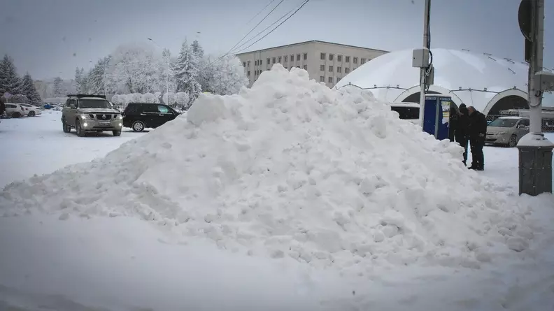 Заморозки и снегопады ждут жителей Ставрополья на рабочей неделе
