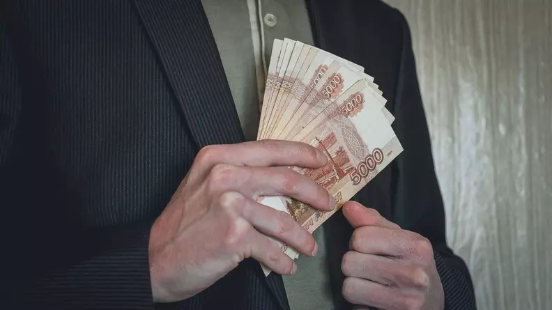 Стало известно, сколько платят чиновникам на Ставрополье