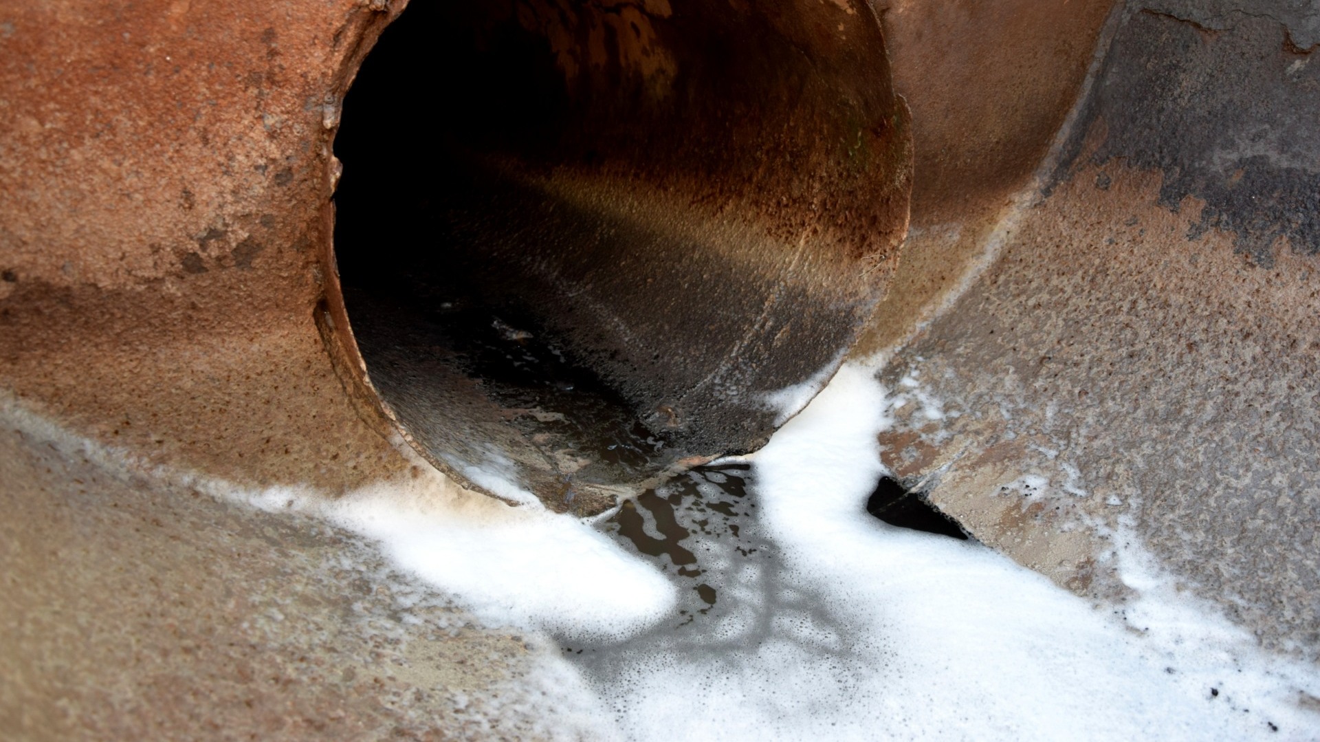 Водоканал в КЧР уличили в нарушениях при сбросе сточных вод в реки