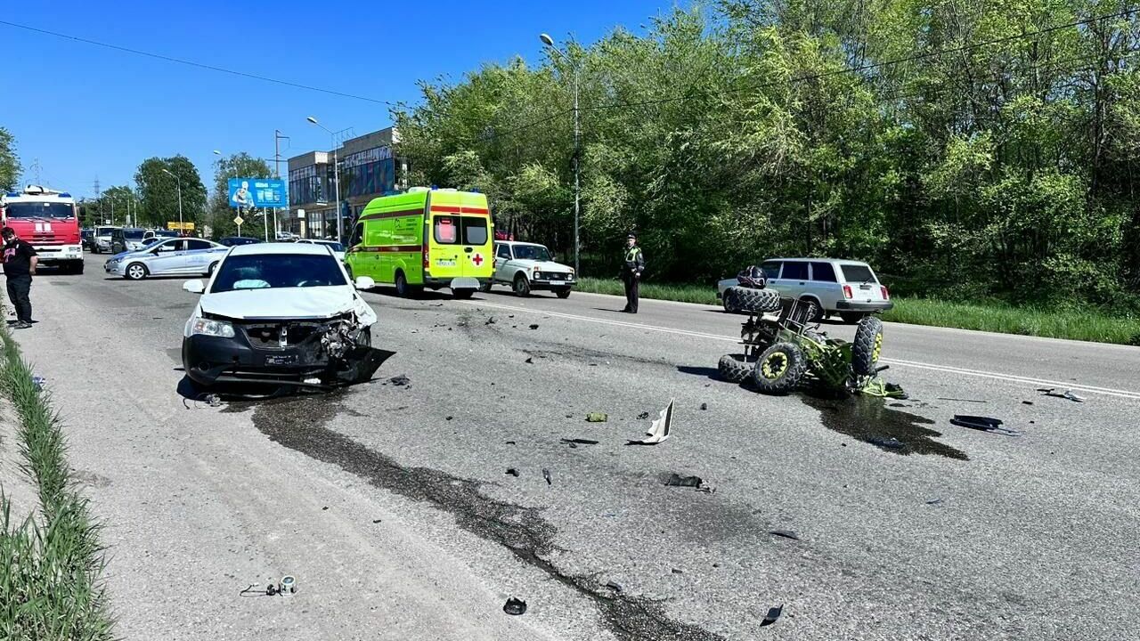 Пожилой лихач на квадроцикле тяжело пострадал на Ставрополье