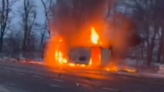 Опубликовано видео с горящей машиной на Ставрополье