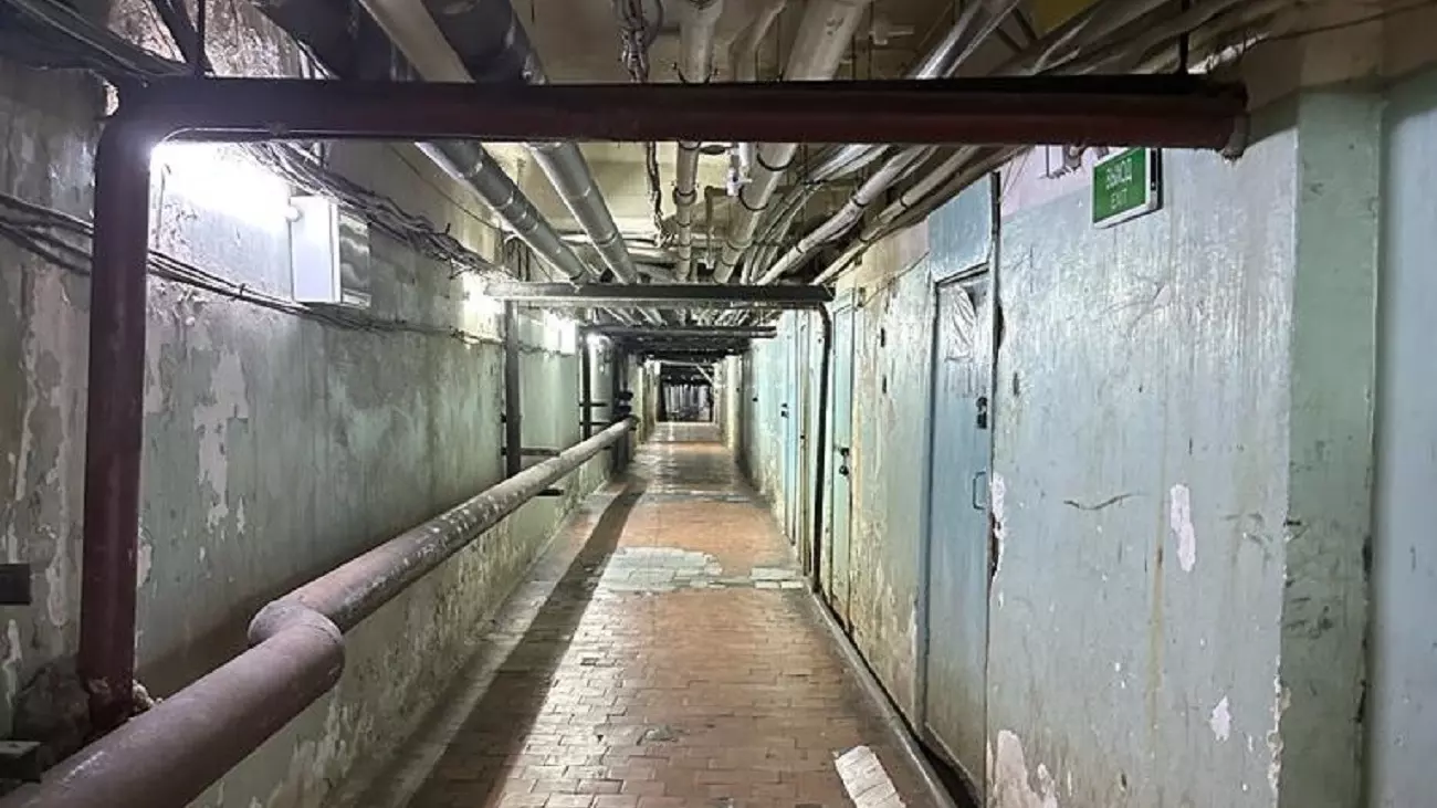 Темный мрачный коридор: в больнице Ставрополя пациенты ходят на рентген через подвал