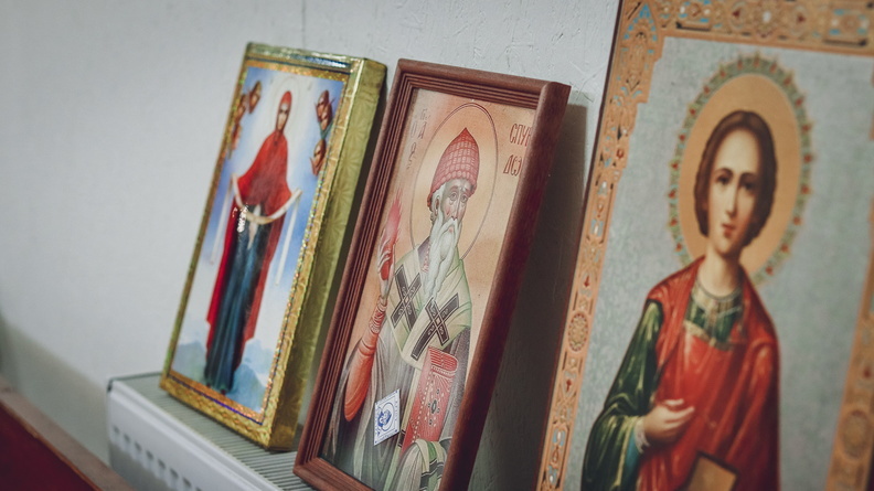 Иконы святых покровителей Кисловодска отправят оберегать солдат в зону СВО
