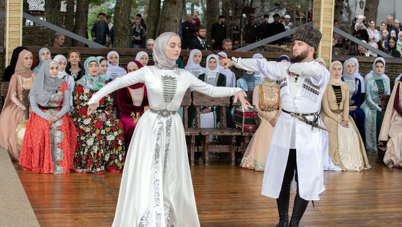 В Чечне запретили расточительные свадьбы