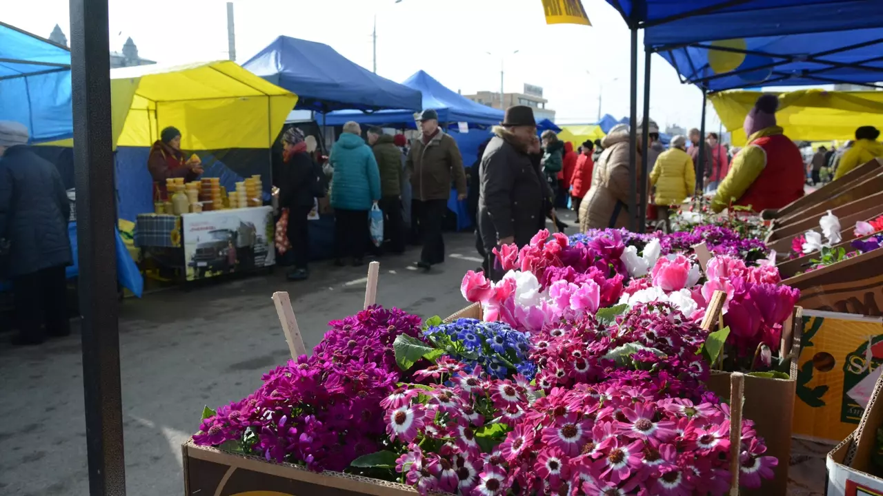 В Ставрополе откроют 12 цветочных базаров к 8 Марта