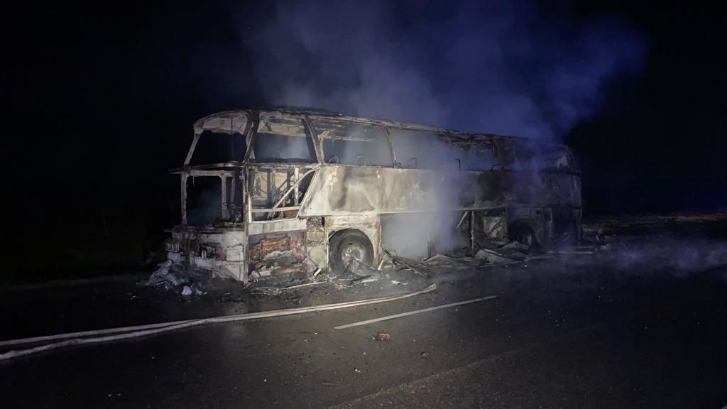 Рейсовый автобус из Пятигорска сгорел на трассе в Краснодарском крае
