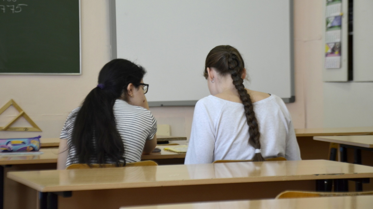 Минобр опроверг увольнение учителя из Пятигорской школы из-за «потерянных» стульев