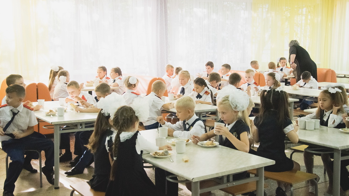 Свыше 32 тыс многодетных семей Ставрополья получат повышенное «школьное» пособие