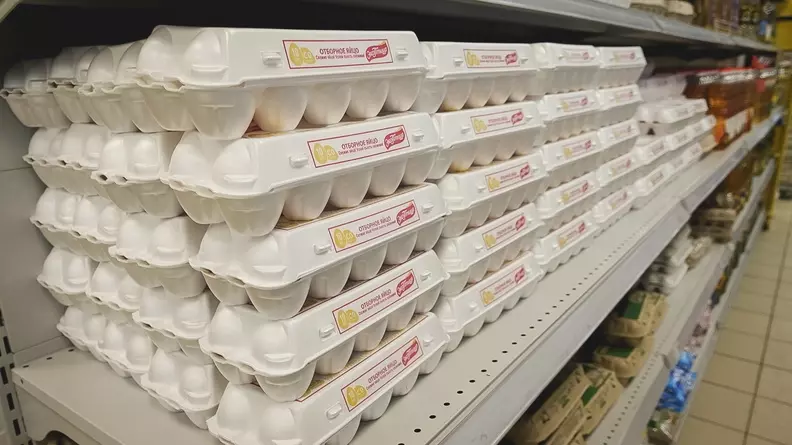 Цена на яйца официально превысила 100 рублей на Ставрополье