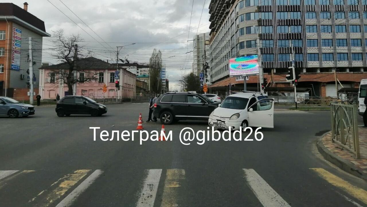 В Ставрополе 16-летний парень попал в ДТП на отцовском автомобиле