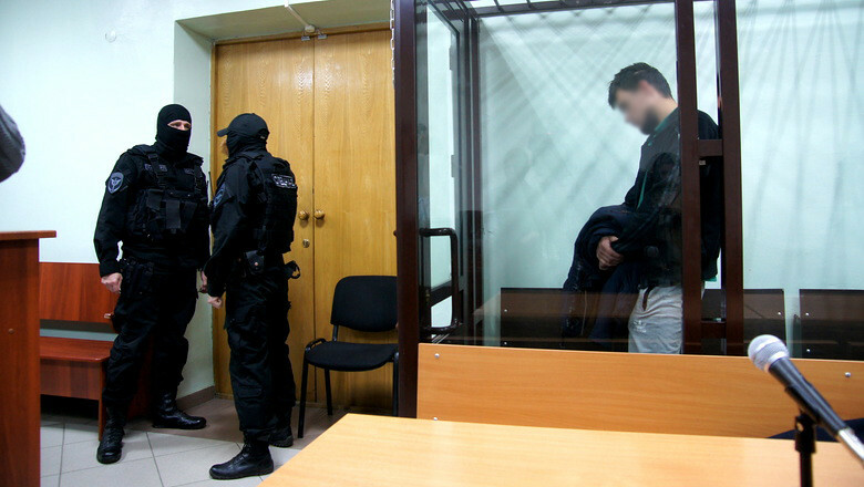 Напавший в подъезде на полицейского горе-грабитель осужден в Ставрополе