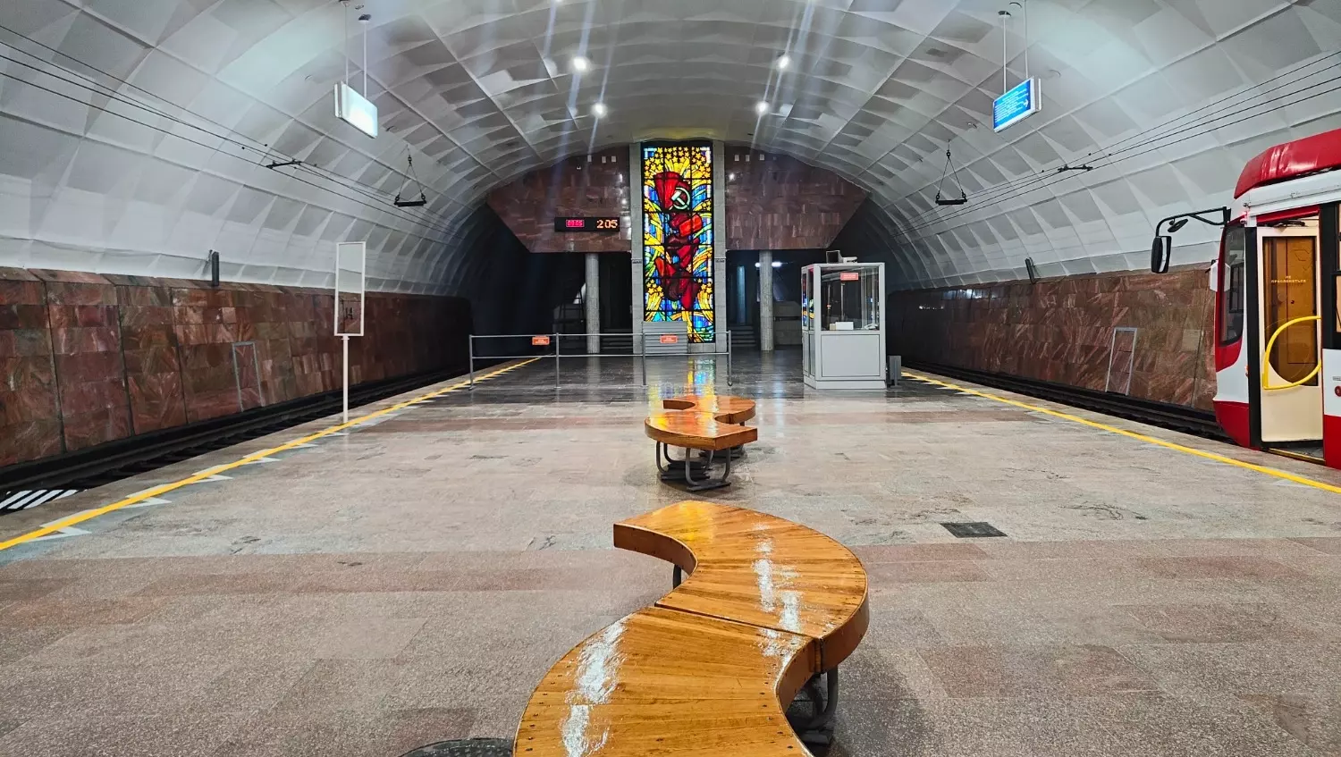 Подземная станция скоростного трамвая "Площадь Ленина" в Волгограде