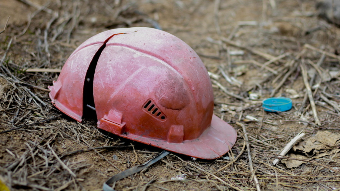 Рабочий погиб при строительстве спорткомплекса в Северной Осетии