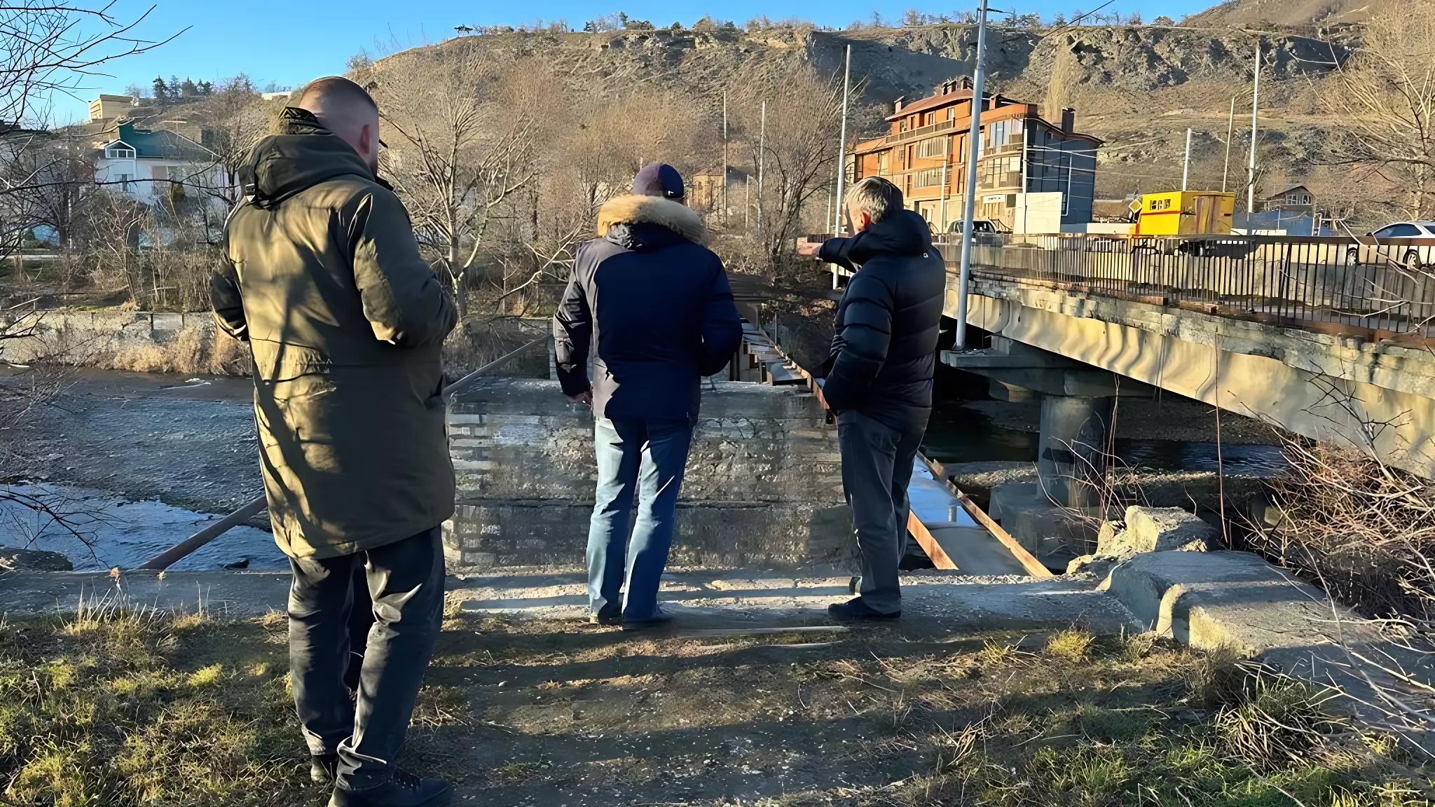 Мэр Пятигорска Дмитрий Ворошилов проверил строительство нового моста
