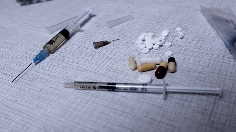Сотрудник МВД Ставрополья подарил наркоману дозу за признание в преступлении