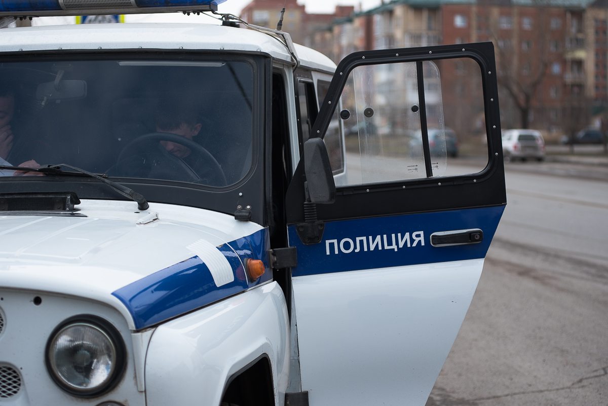 Попавшемуся на взятках командиру взвода ППС полиции Пятигорска продлили срок ареста