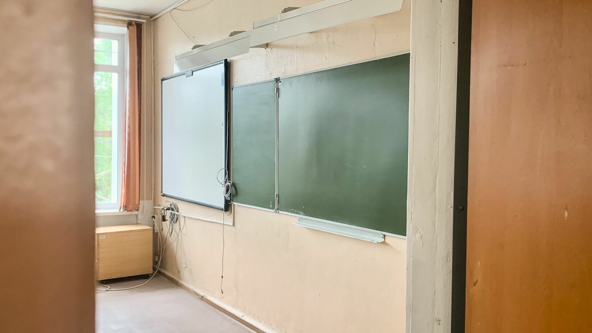 После землетрясения в школах семи районов Дагестана прекращены занятия