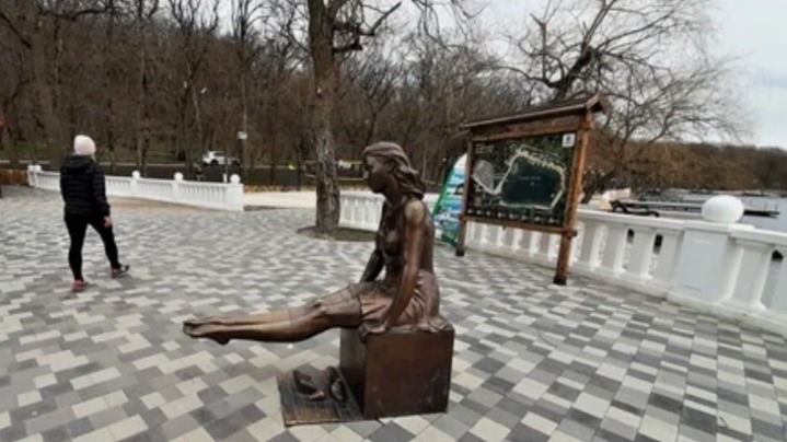 Железноводскую «Курортницу» суд не признал плагиатом пятигорской скульптуры
