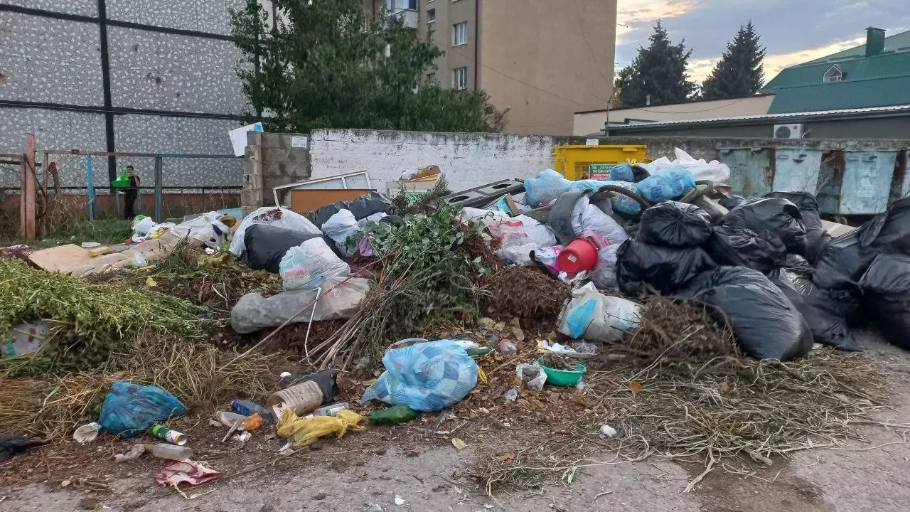 Битвы с УК и мусором: жители Ставрополья вынуждены сидеть без тепла вторую зиму