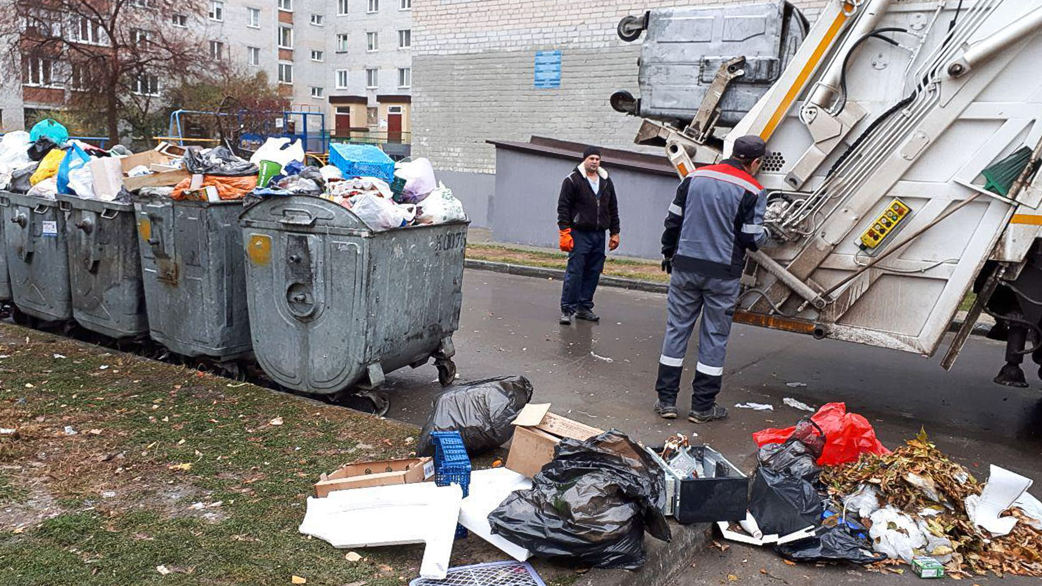 Регоператор отказался пустить депутатов на мусорный полигон в Нижнерусском
