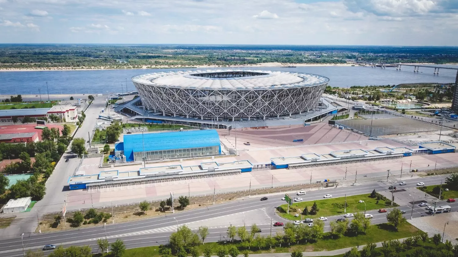 Парк Победы и стадион в Волгограде
