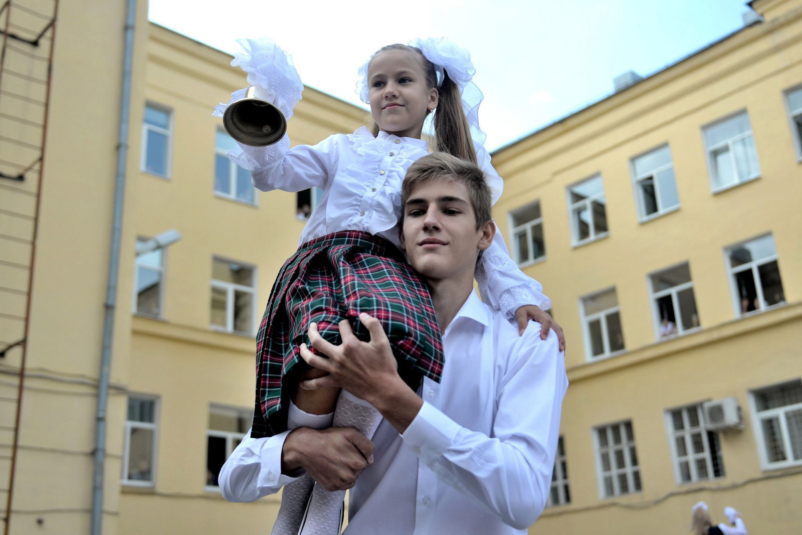 Школу-долгострой в поселке на Ставрополье обещают достроить к осени