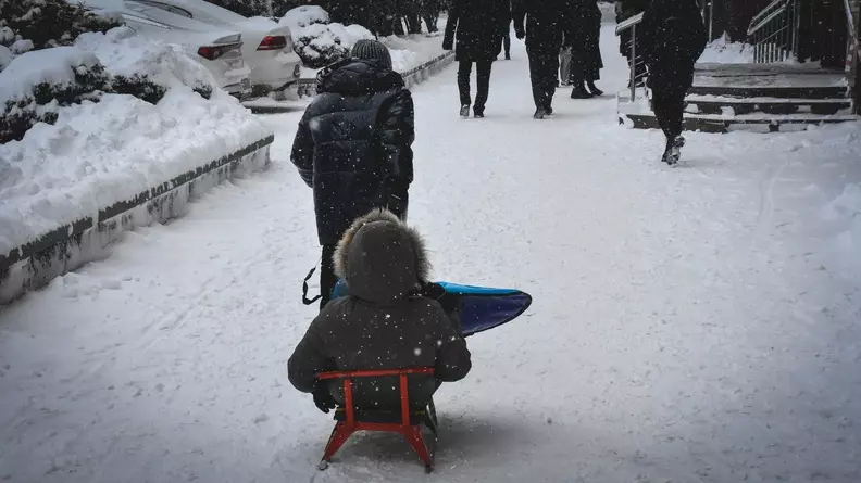 Ставропольский край начало засыпать снегом 5 декабря