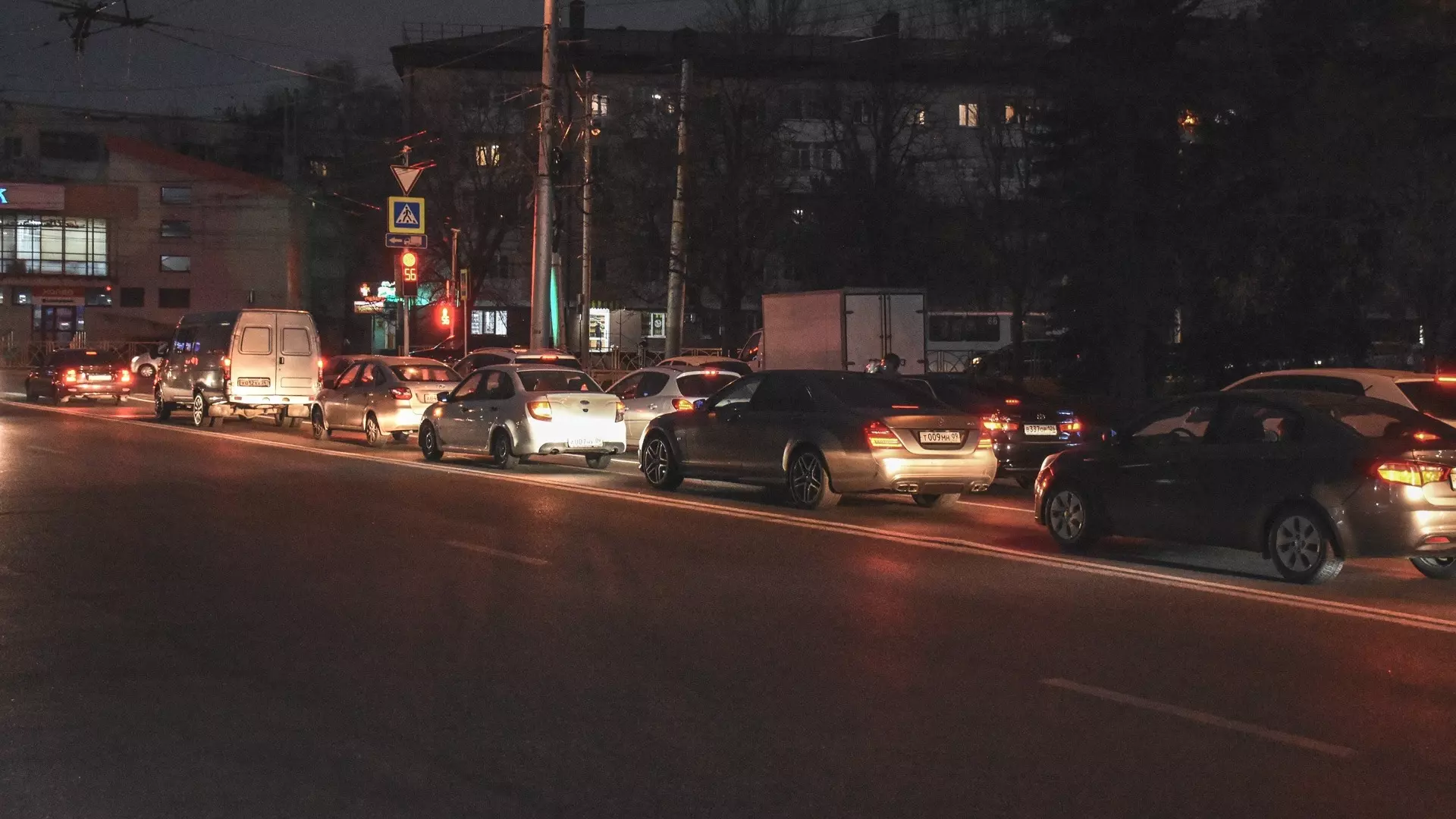 Большие пробки снова сковали улицы Ставрополя