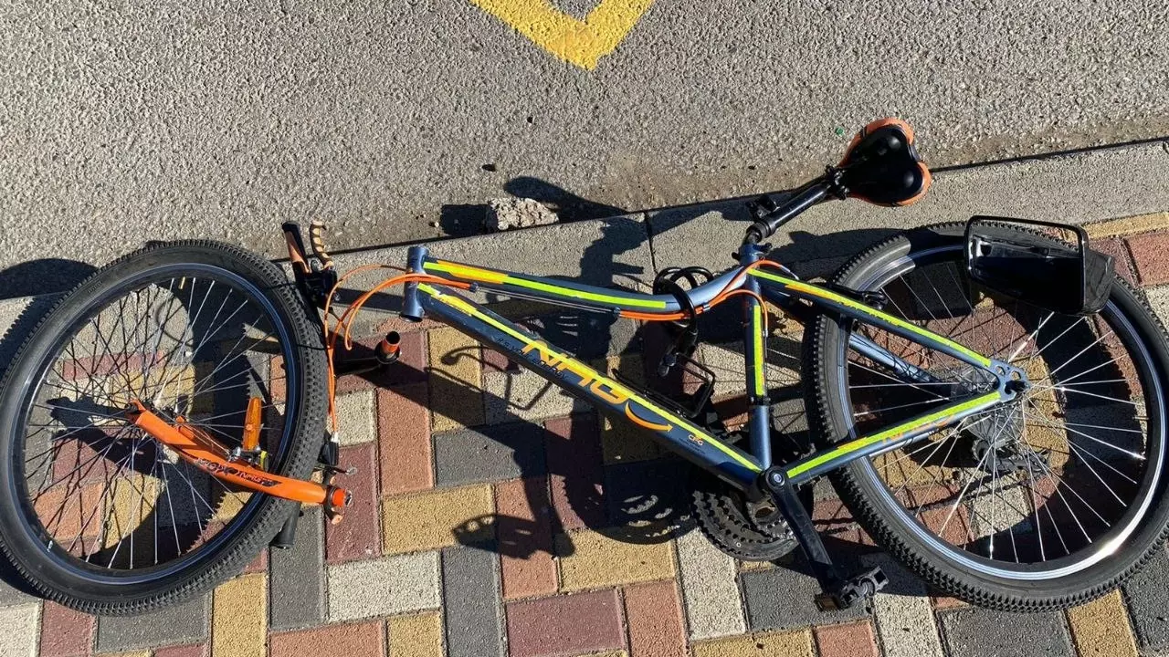 Мальчик на велосипеде попал под колеса легковушки в Ставрополе