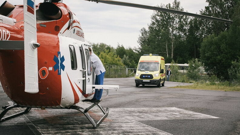 Пострадавшую в страшной аварии девочку вертолетом доставили в Ставрополь