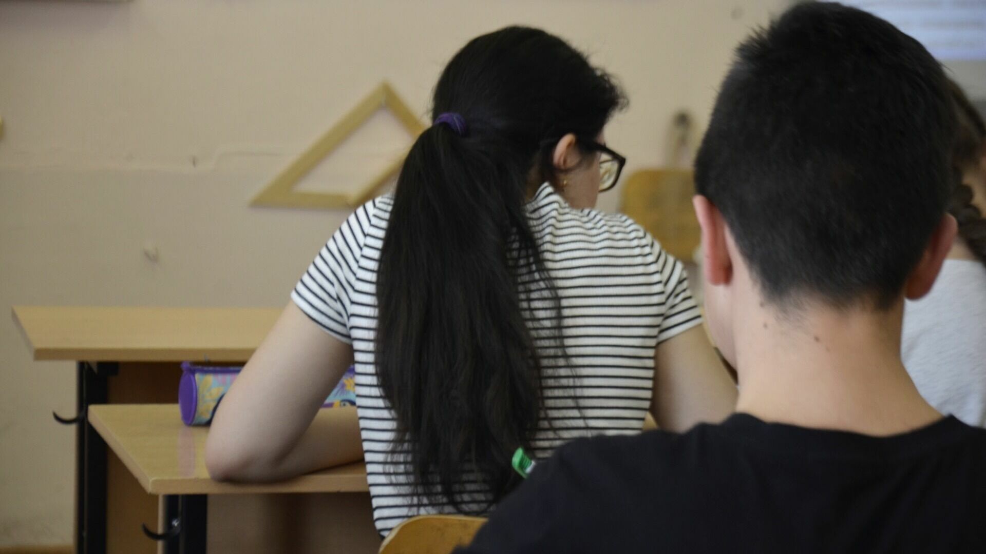 «Синие поло — не наша инициатива»: родители обвинили ставропольскую школу во лжи