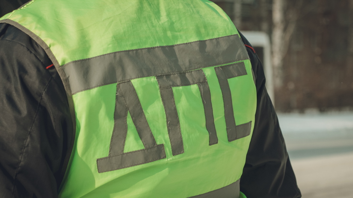 Экс-инспектора ДПС и его подельников будут судить за инсценировку ДТП во Владикавказе